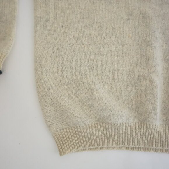 Columbia Shetland Wool V Neck Sweater Cream Knit Outdoor Cabincore Style Large - Picture 6 of 9